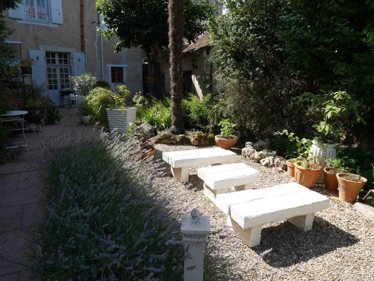 L'Arbre D'Ange Bed and Breakfast Montmorillon Εξωτερικό φωτογραφία