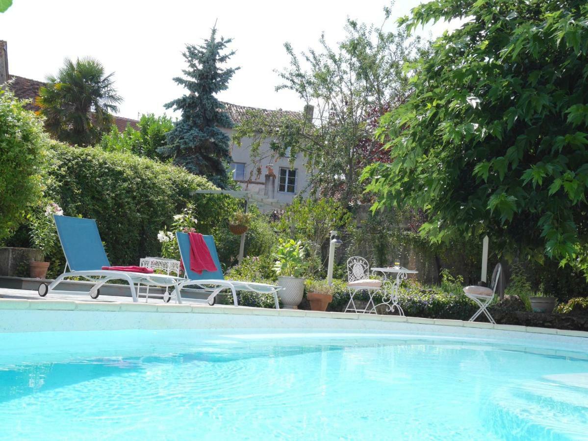 L'Arbre D'Ange Bed and Breakfast Montmorillon Εξωτερικό φωτογραφία