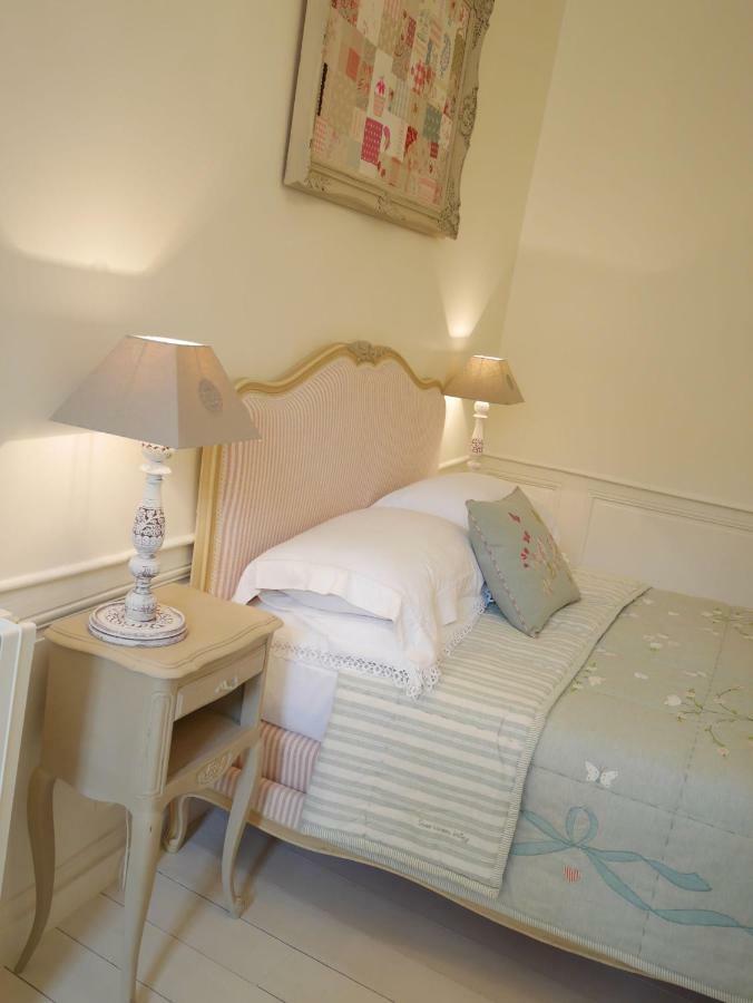 L'Arbre D'Ange Bed and Breakfast Montmorillon Εξωτερικό φωτογραφία