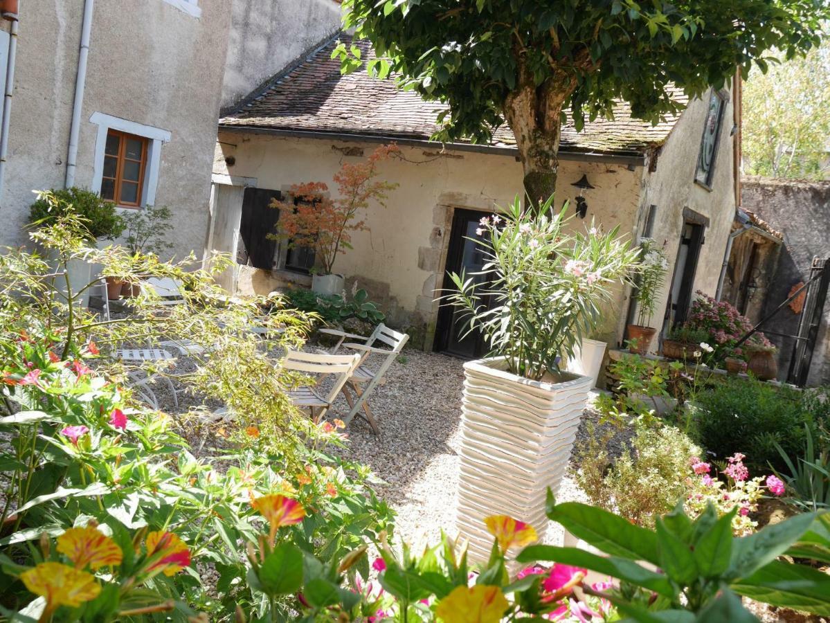 L'Arbre D'Ange Bed and Breakfast Montmorillon Εξωτερικό φωτογραφία